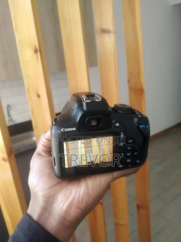 Canon 2000d Camera On Sale - thumbnail 2