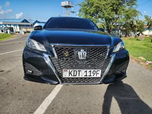 Toyota Crown 2018 Black