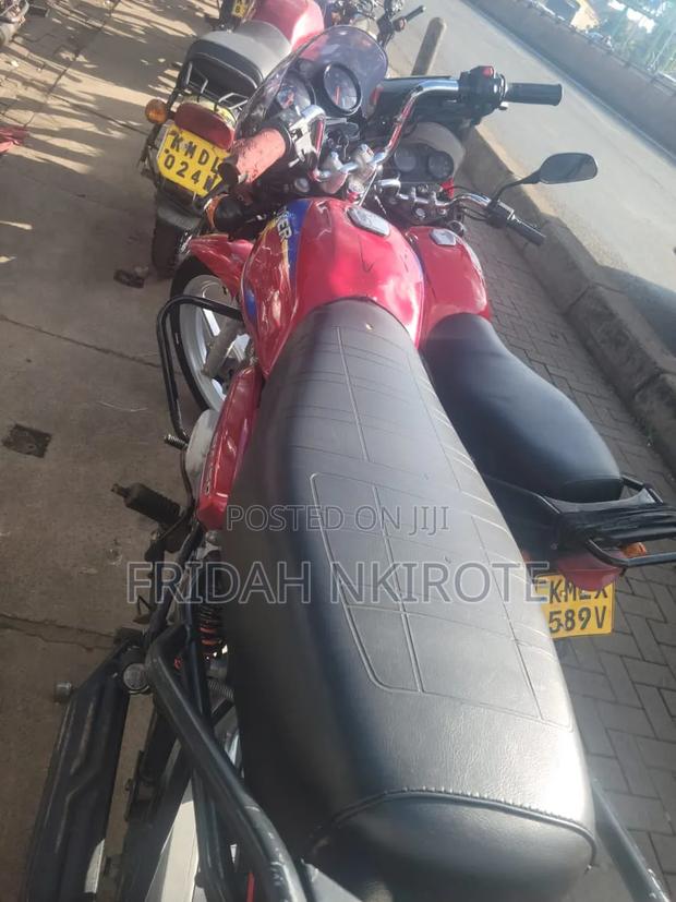 Bajaj Boxer 150 UG 2025 Red - thumbnail 2