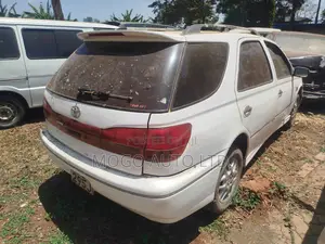 Toyota Vista 2001 White