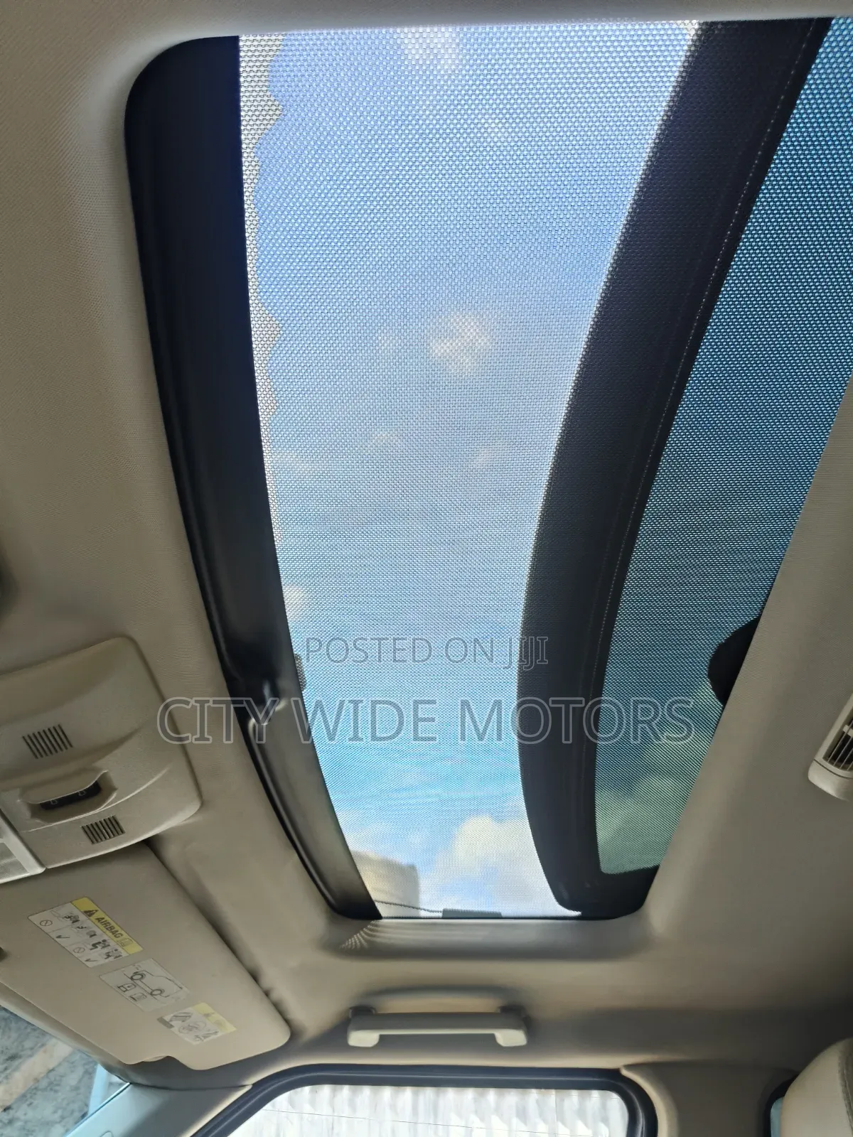Land Rover Discovery 2014 Blue