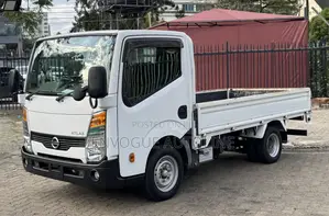 Nissan Atlas 2018 White