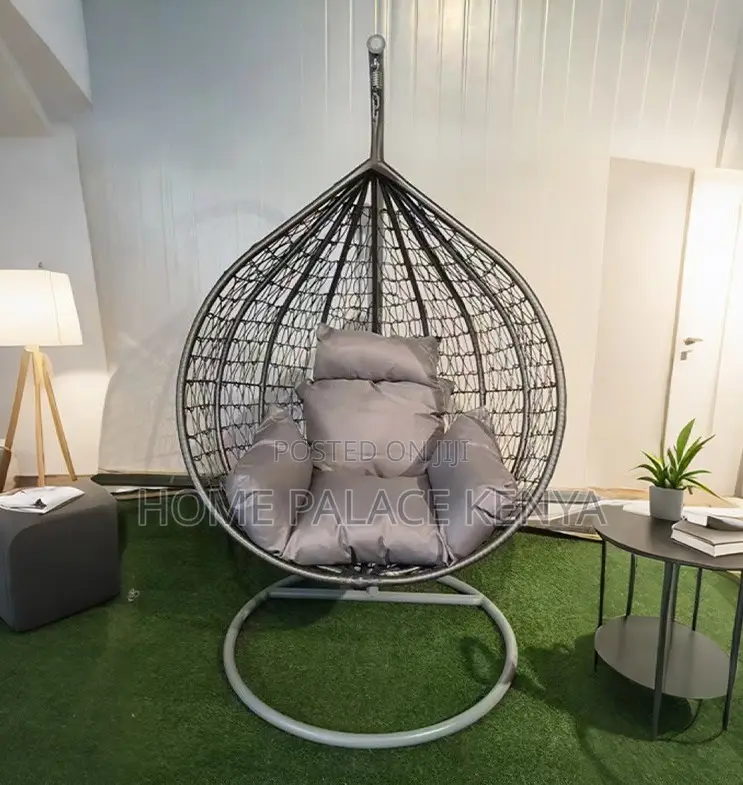 Hanging Chair: Egg Shaped Rattan Swing Chair