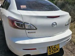 Mazda Axela 2013 White