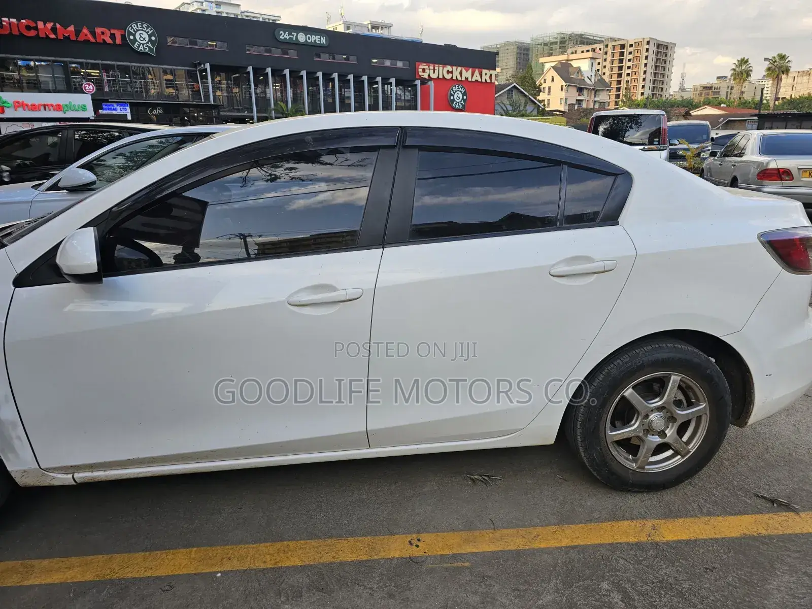 Mazda Axela 2013 White