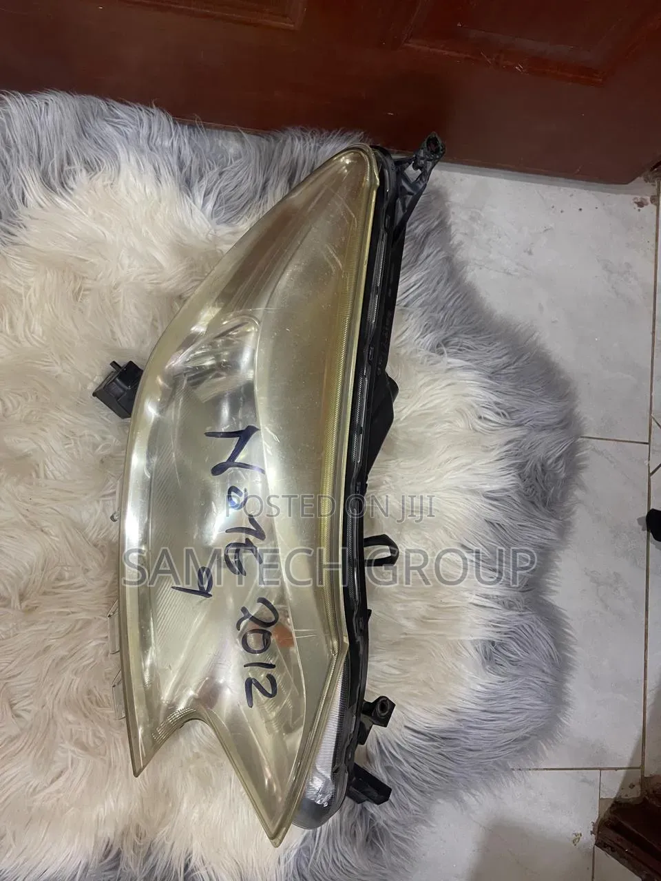Nissan Note 2012 Headlights