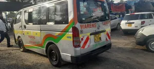Toyota HiAce 2012 Silver