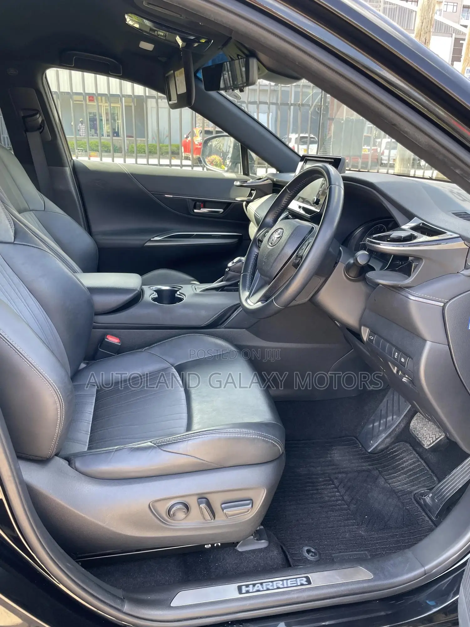 Toyota Harrier 2020