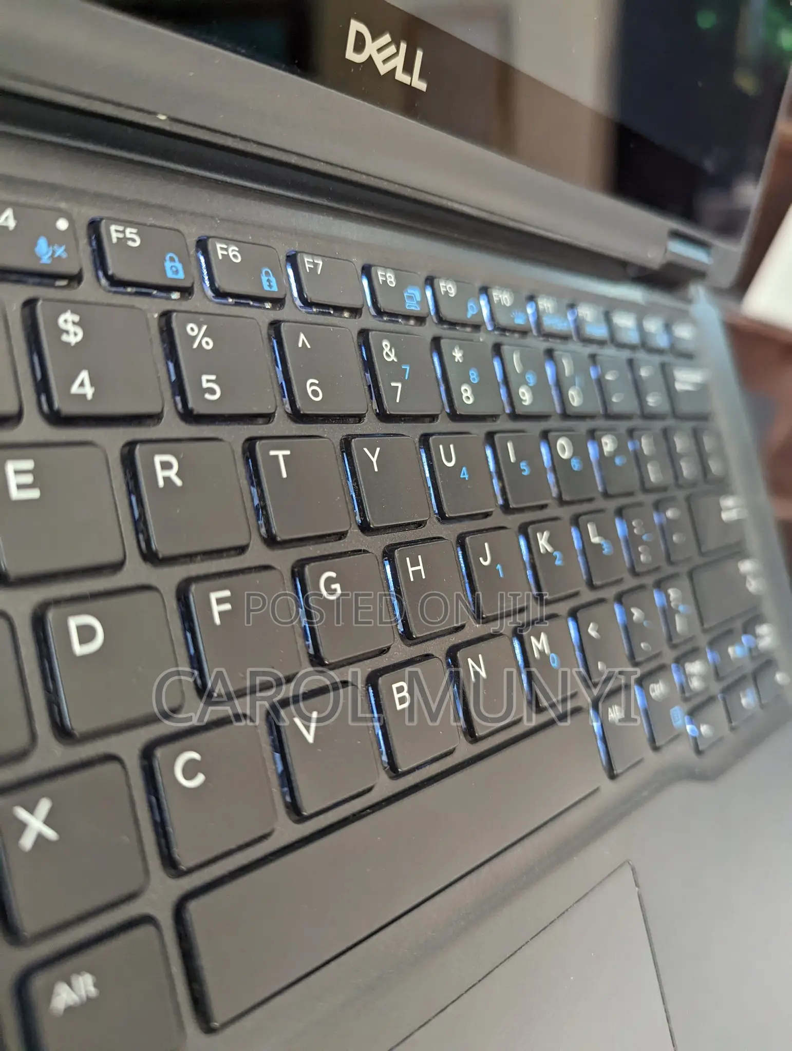 Laptop Dell Latitude 7390 8GB Intel Core i5 SSD 256GB