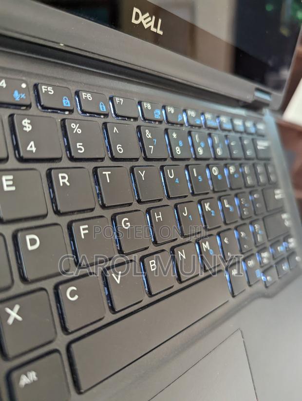 Laptop Dell Latitude 7390 8GB Intel Core i5 SSD 256GB - thumbnail 3