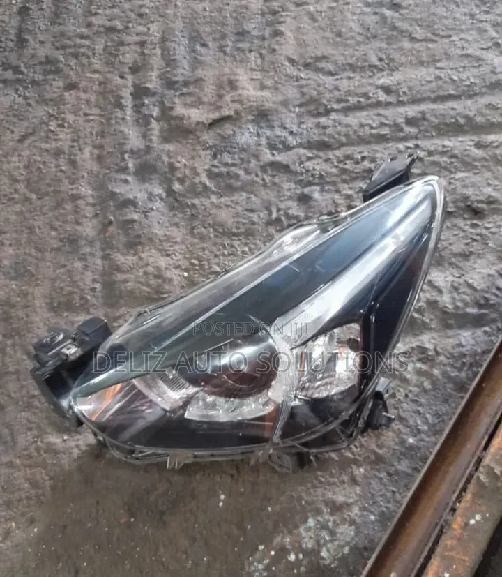 Mazda Demio 2018 Headlight