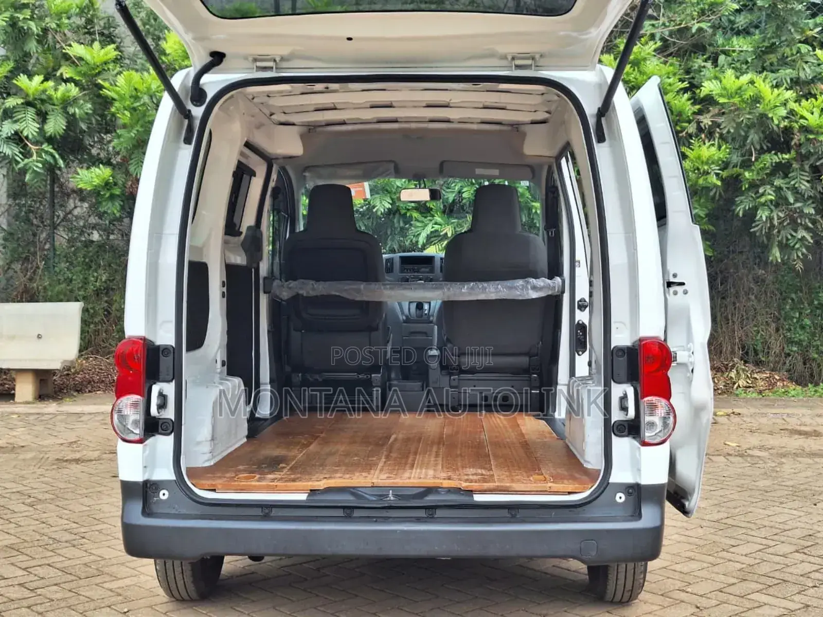 Nissan NV200 2019 White