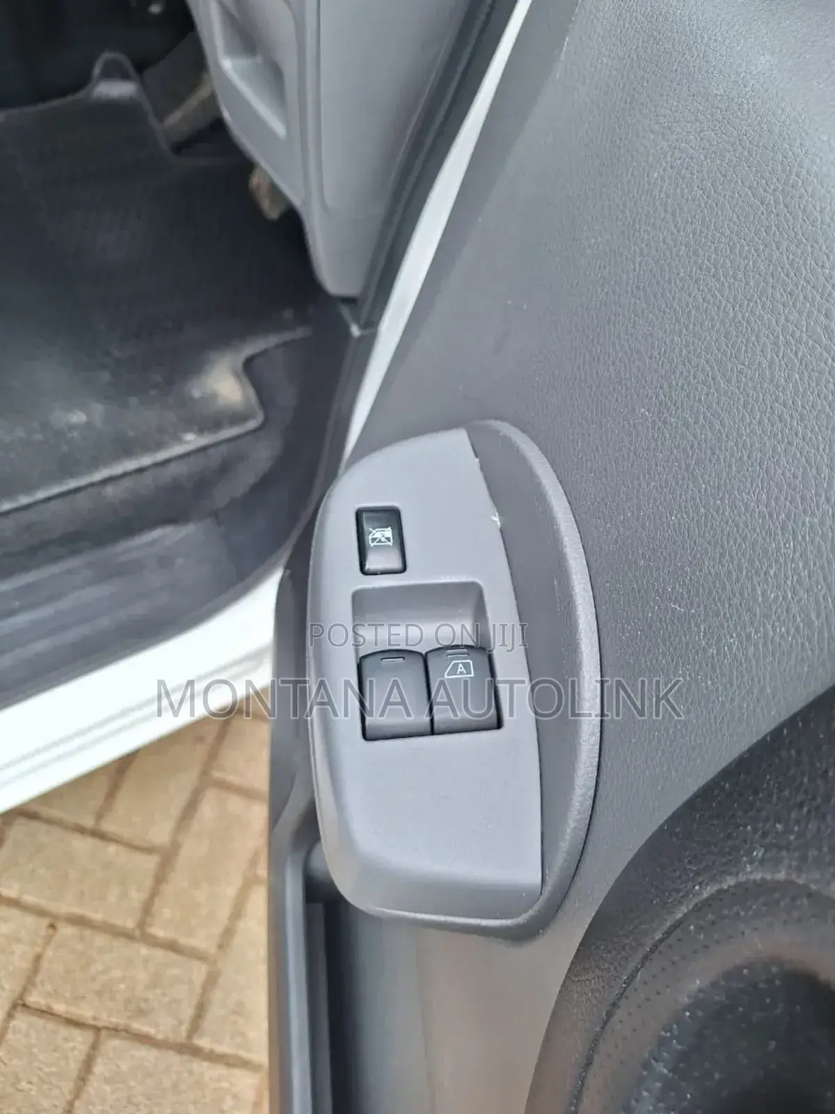 Nissan NV200 2019 White