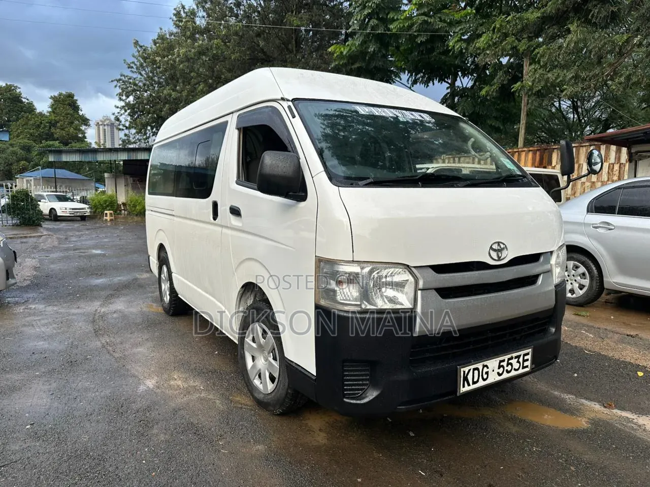 Toyota HiAce 2016 White