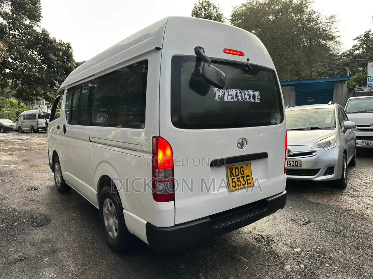 Toyota HiAce 2016 White
