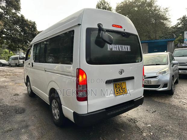 Toyota HiAce 2016 White - thumbnail 4