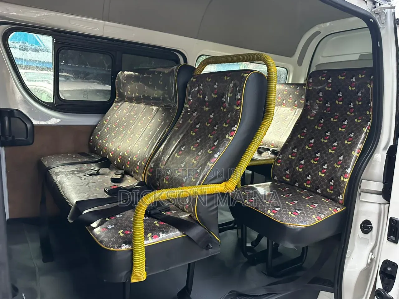 Toyota HiAce 2016 White