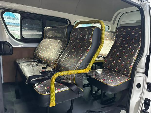 Toyota HiAce 2016 White - thumbnail 7