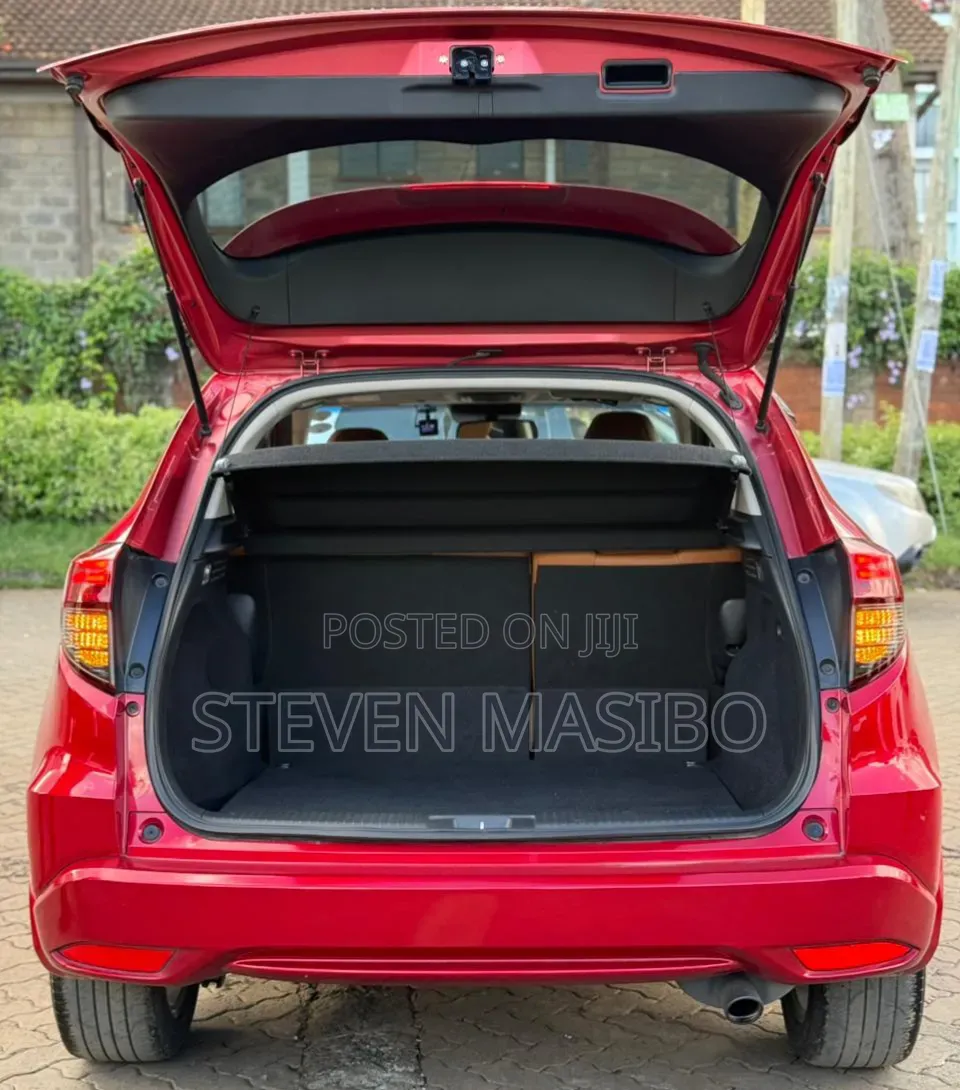 Honda Vezel 2019 Red