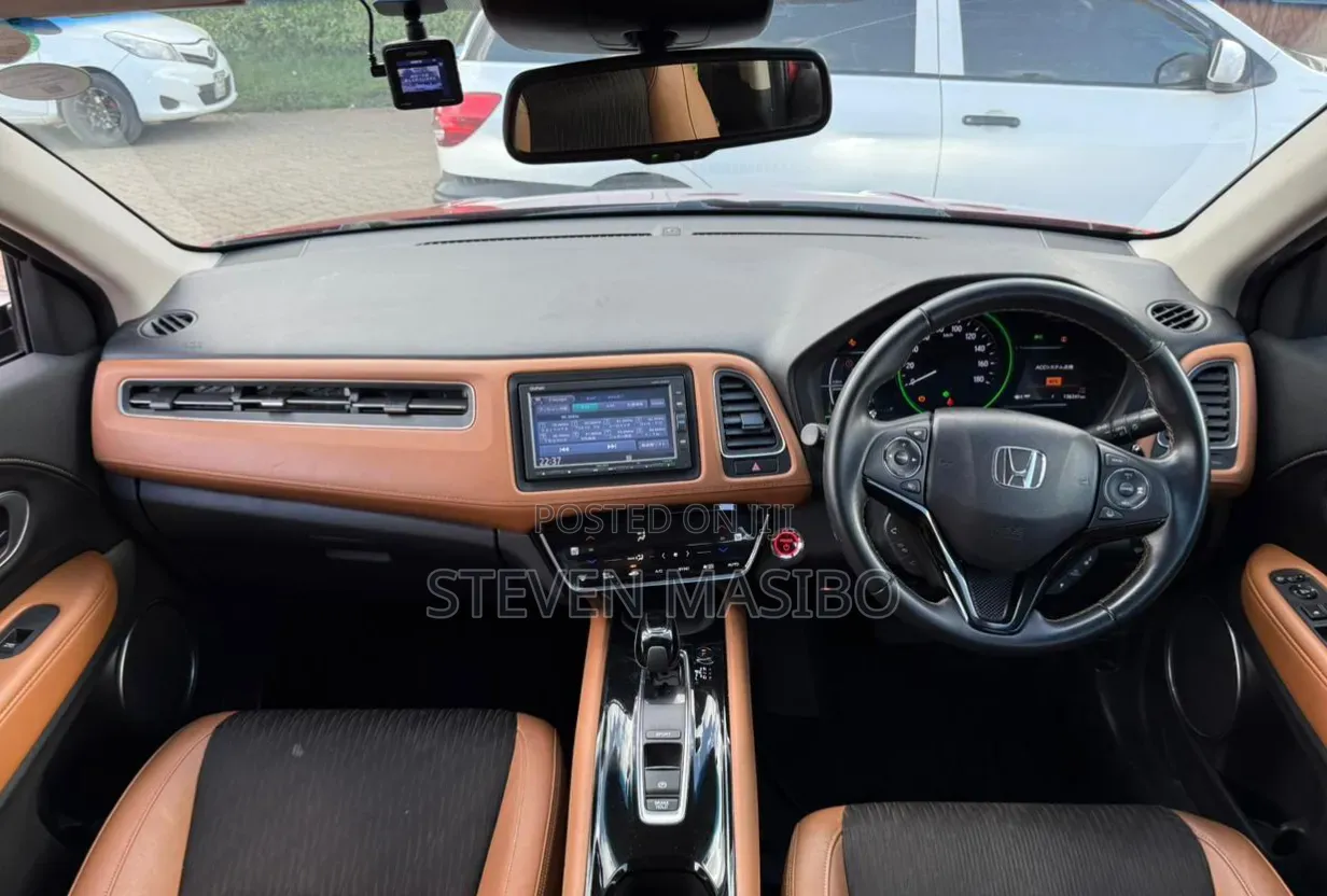 Honda Vezel 2019 Red