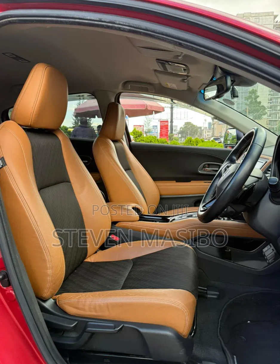 Honda Vezel 2019 Red