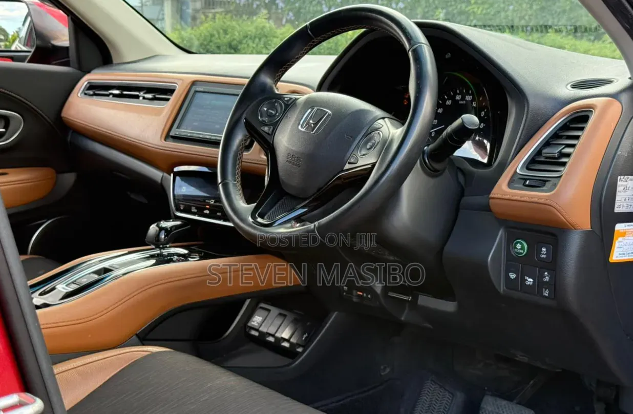 Honda Vezel 2019 Red