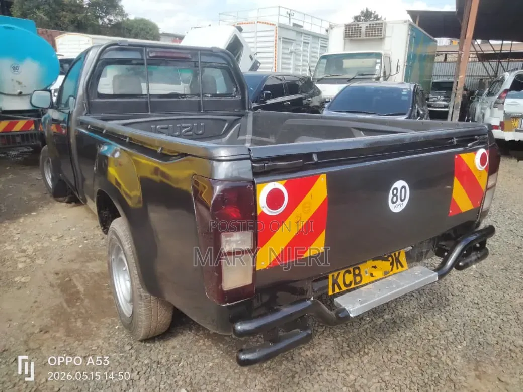 Isuzu D-MAX 2014