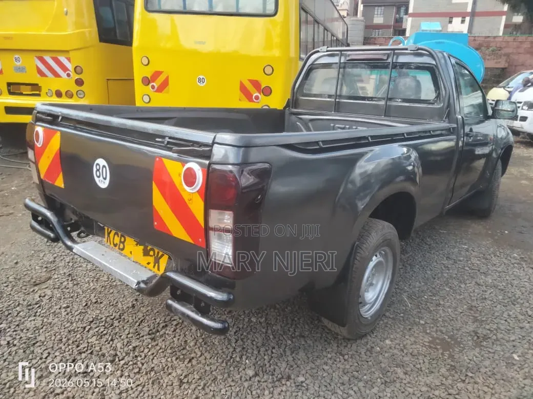 Isuzu D-MAX 2014