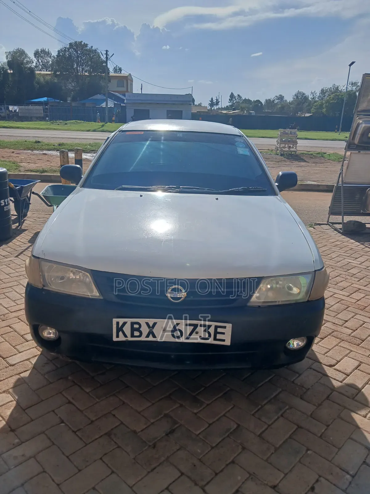 Nissan Advan 2006 White