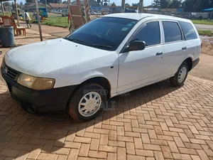 Nissan Advan 2006 White
