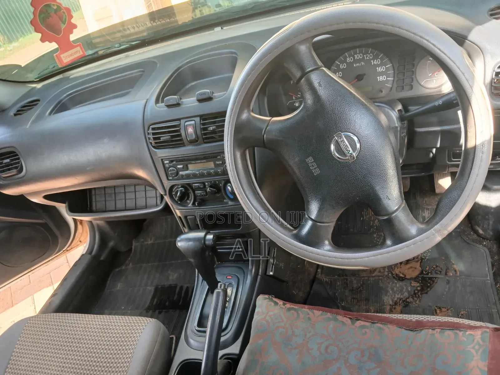 Nissan Advan 2006 White