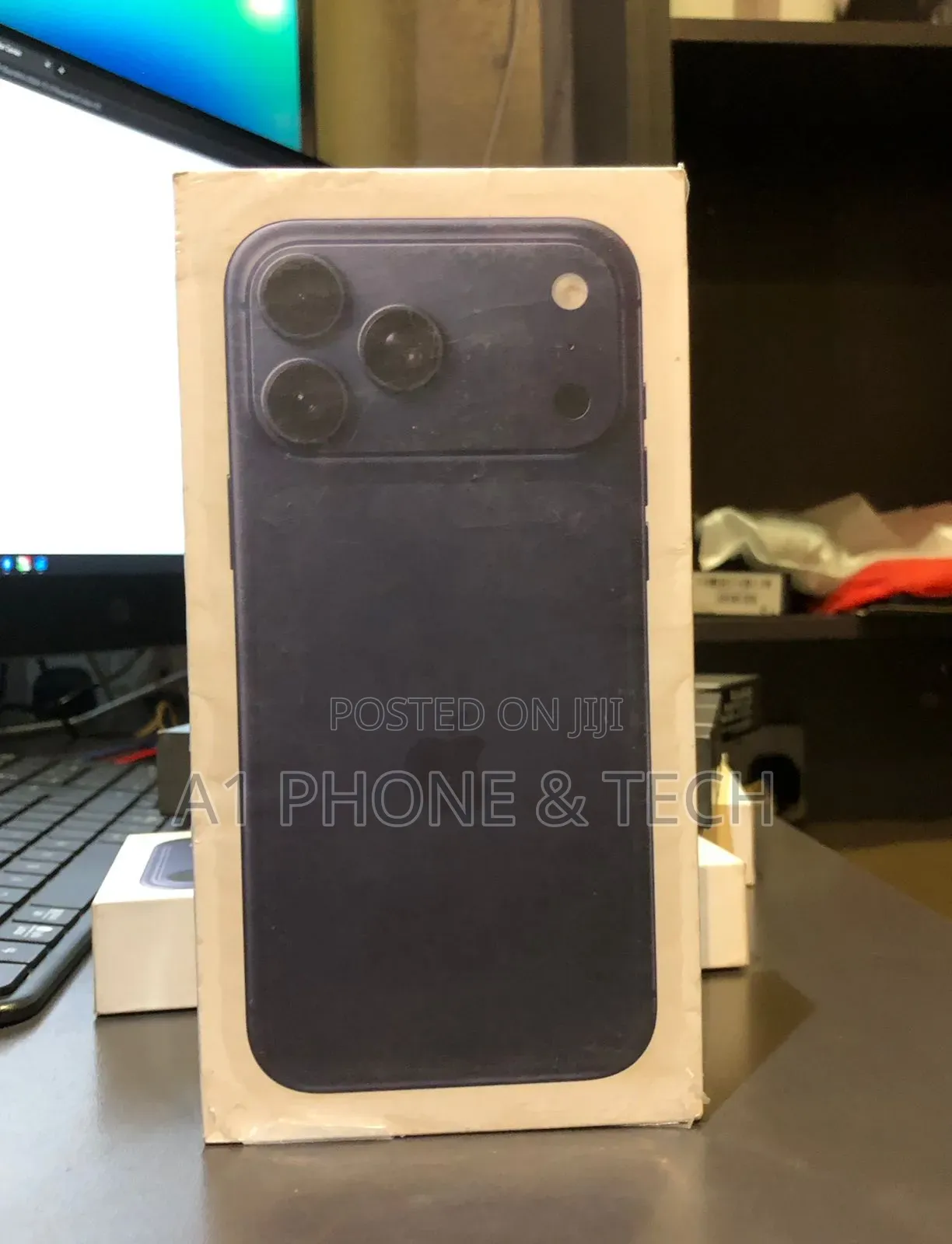 New Apple iPhone 17 Pro Max 256 GB Blue