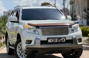 Toyota Land Cruiser Prado 4.0 Petrol TZ-G 2010 White
