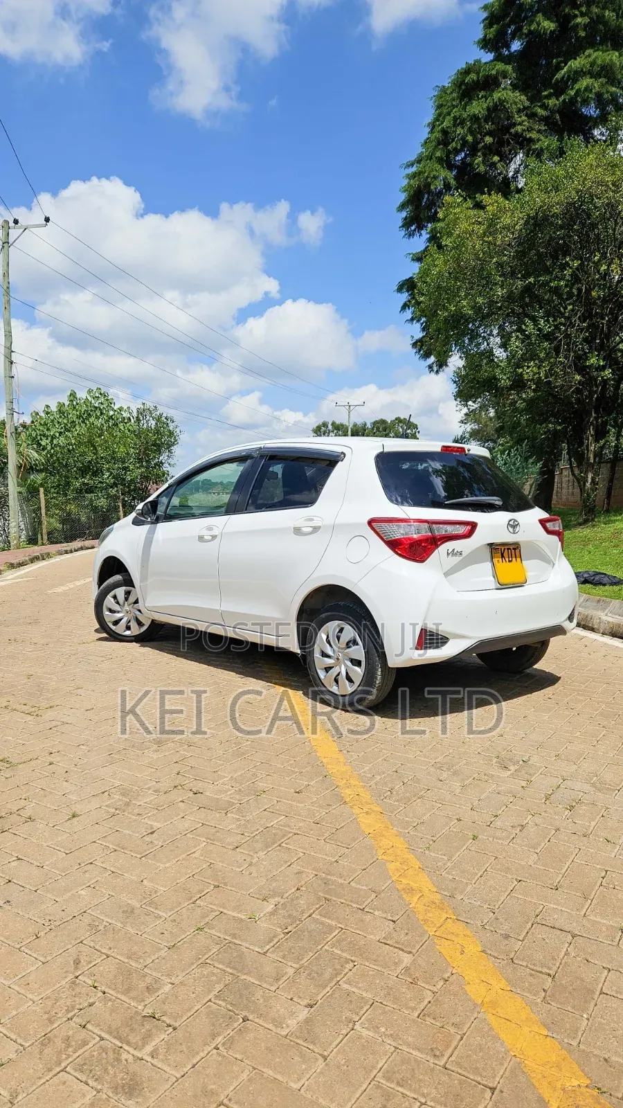 Toyota Vitz 2018 White