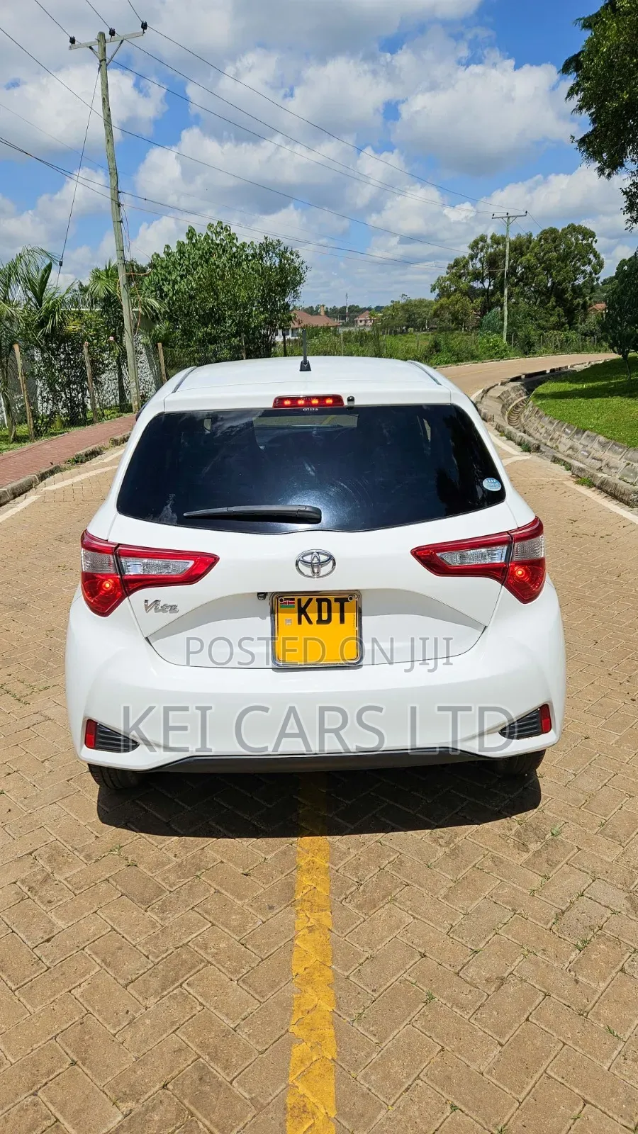 Toyota Vitz 2018 White