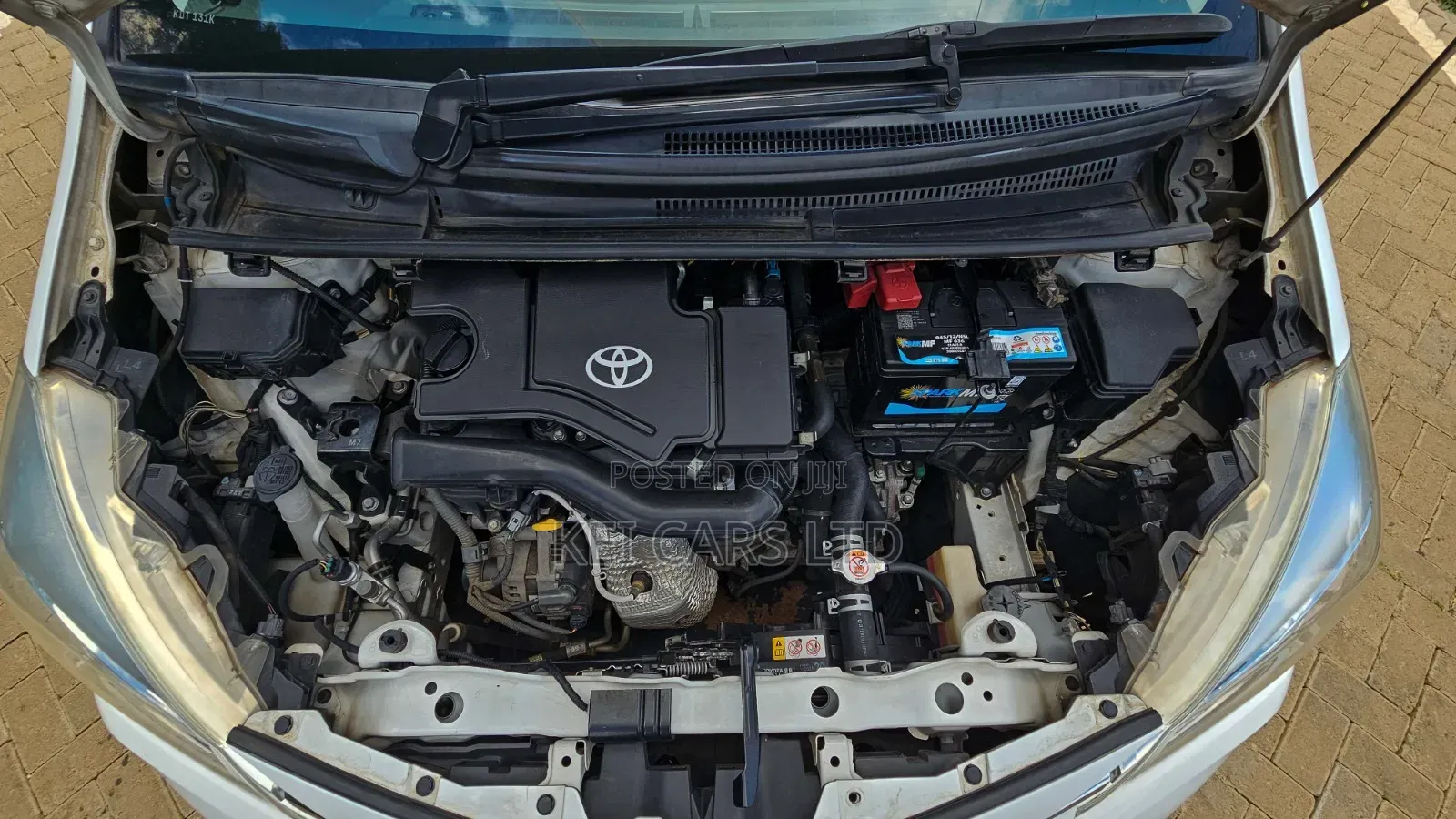 Toyota Vitz 2018 White