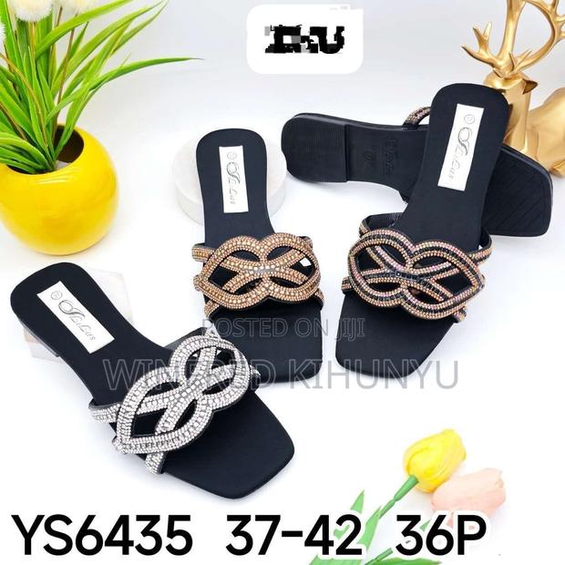 Women Sandals - thumbnail 2