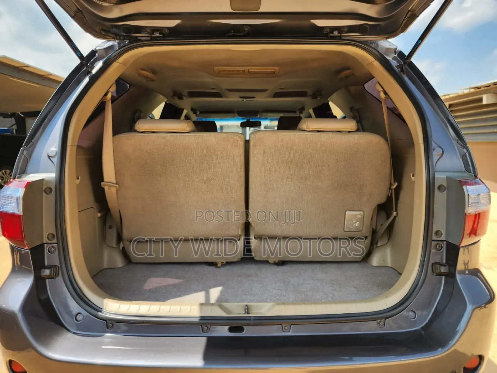 Toyota Fortuner 2011 Gray