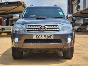 Toyota Fortuner 2011 Gray