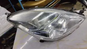 Toyota Isis 2008 Headlight Nonxenon
