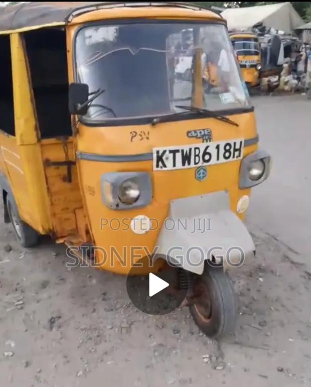 Piaggio Scooter 2019 Yellow