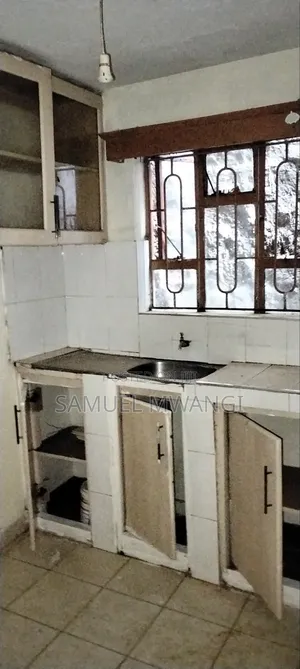 3bdrm Block of Flats in Seasons Estate for sale
