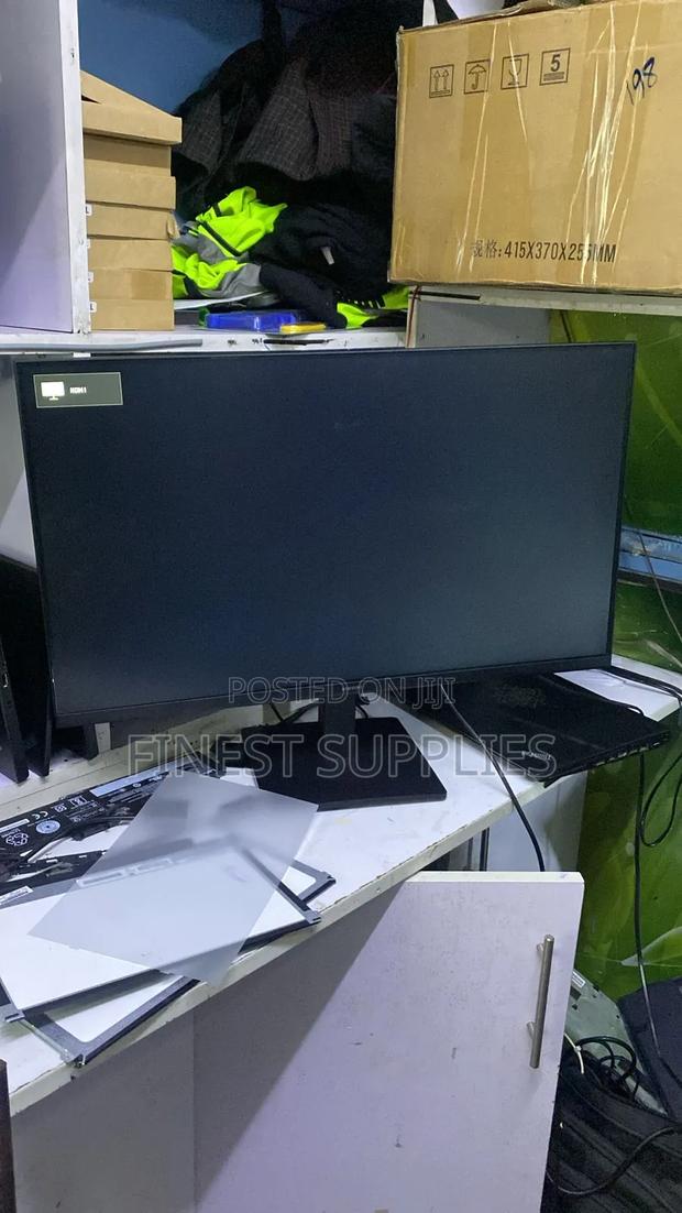 27inch TFT Monitor Edge to Edge
