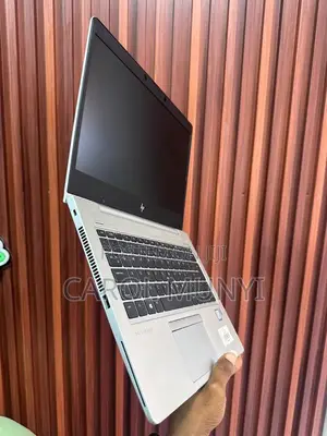 Laptop HP EliteBook 830 G5 8GB Intel Core i5 SSD 256GB