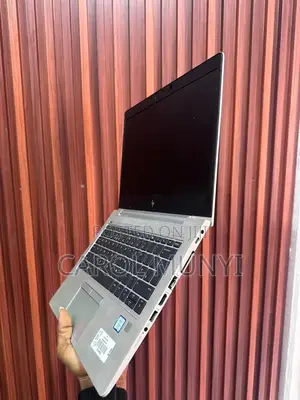 Laptop HP EliteBook 830 G5 8GB Intel Core i5 SSD 256GB