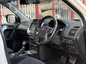 Toyota Land Cruiser Prado 2.7 2019 White