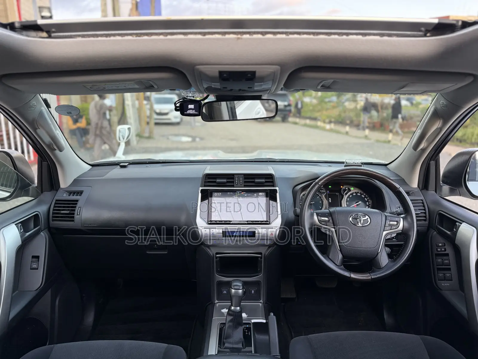 Toyota Land Cruiser Prado 2.7 2019 White