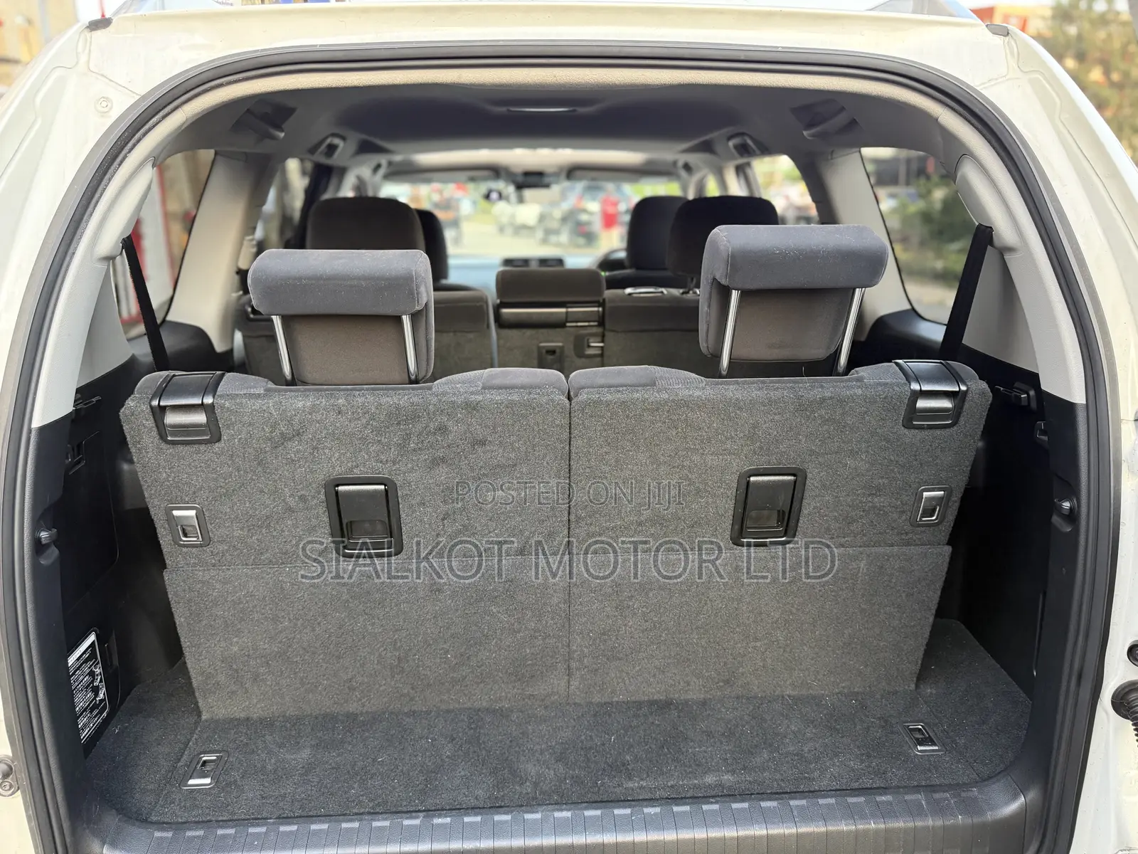 Toyota Land Cruiser Prado 2.7 2019 White