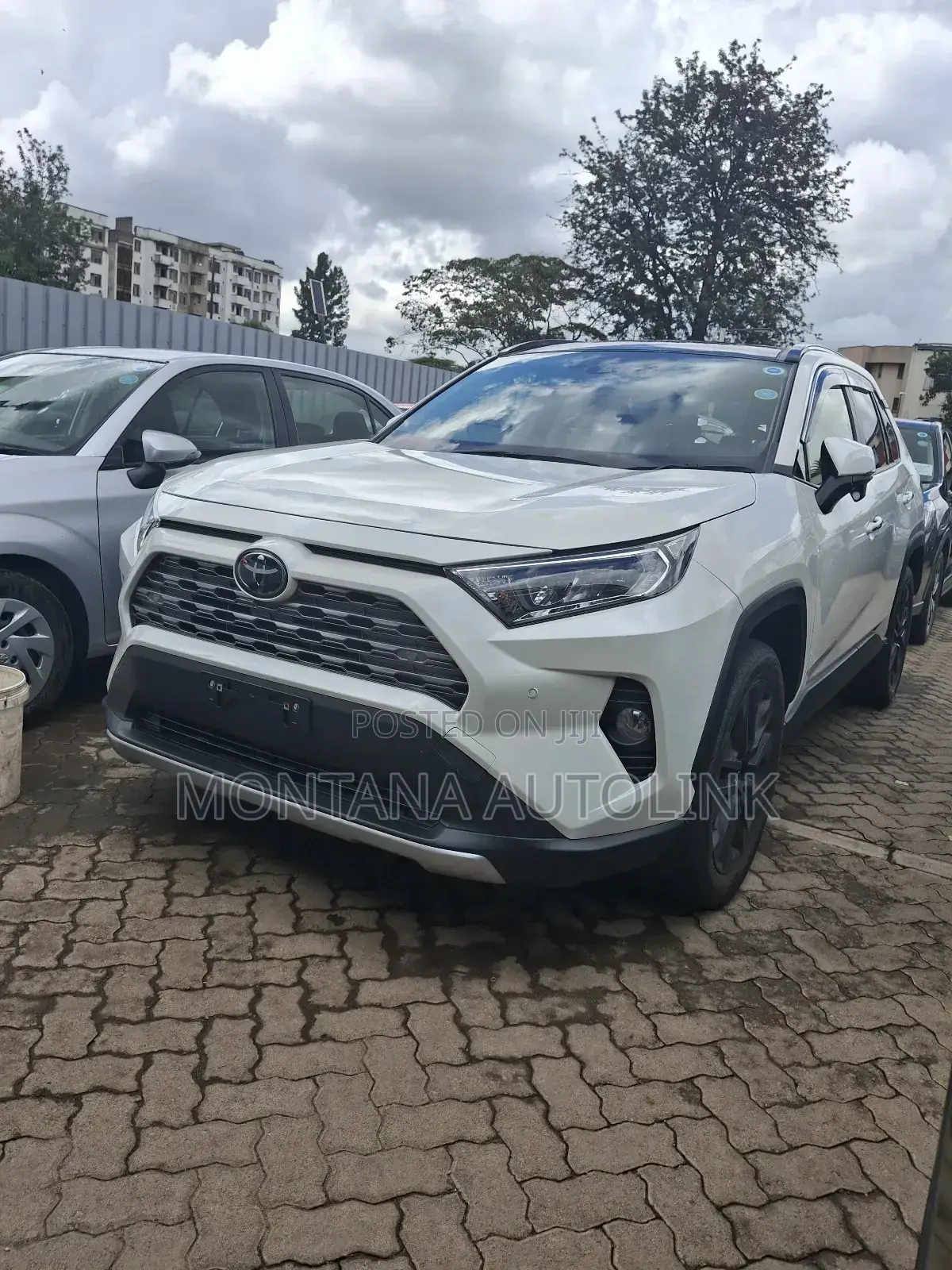 Toyota RAV4 2019 White