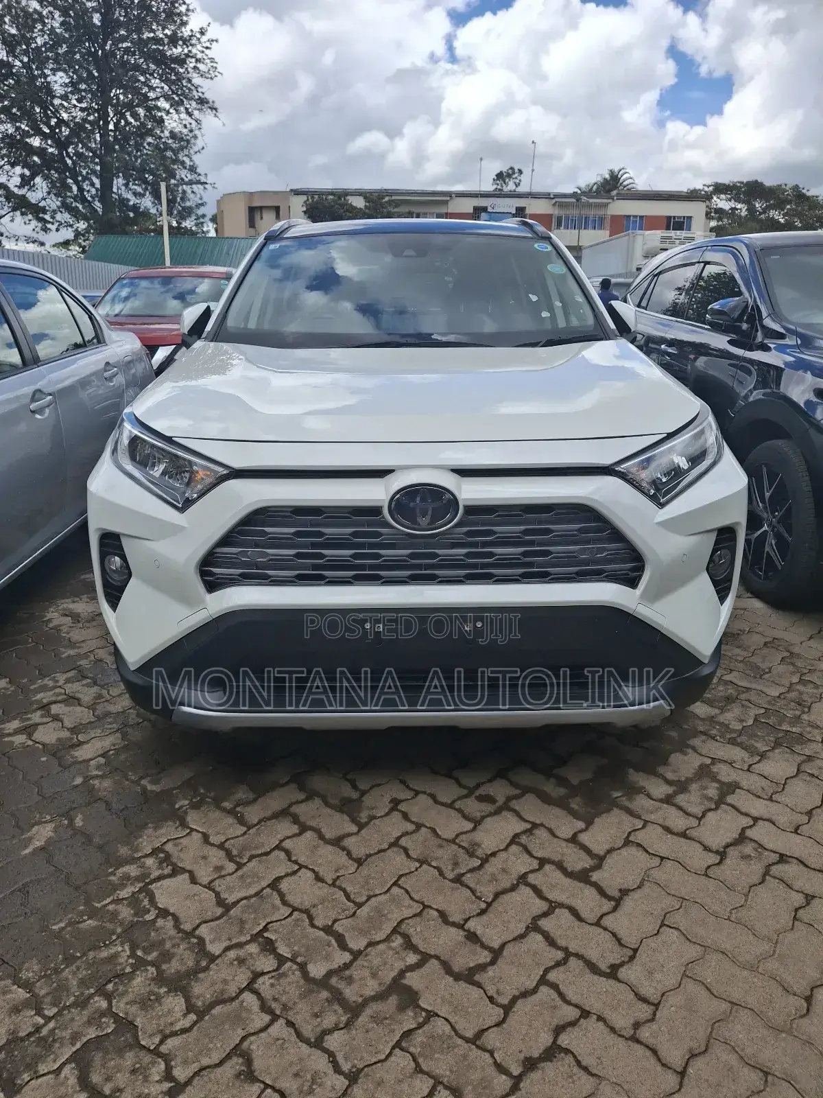 Toyota RAV4 2019 White